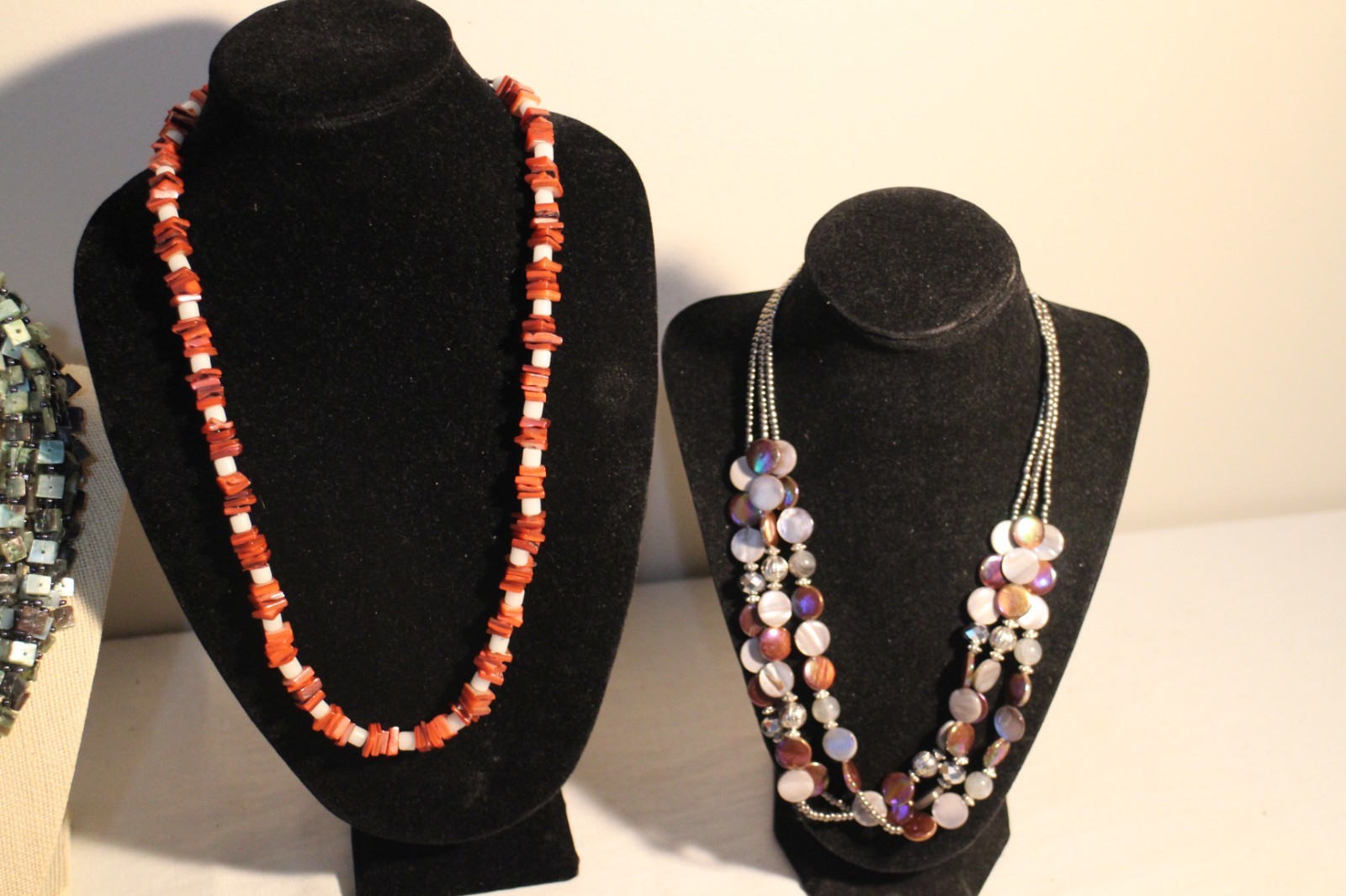 SHELL COSTUME JEWELRY LOT — 4 LBS. 6 OZ.