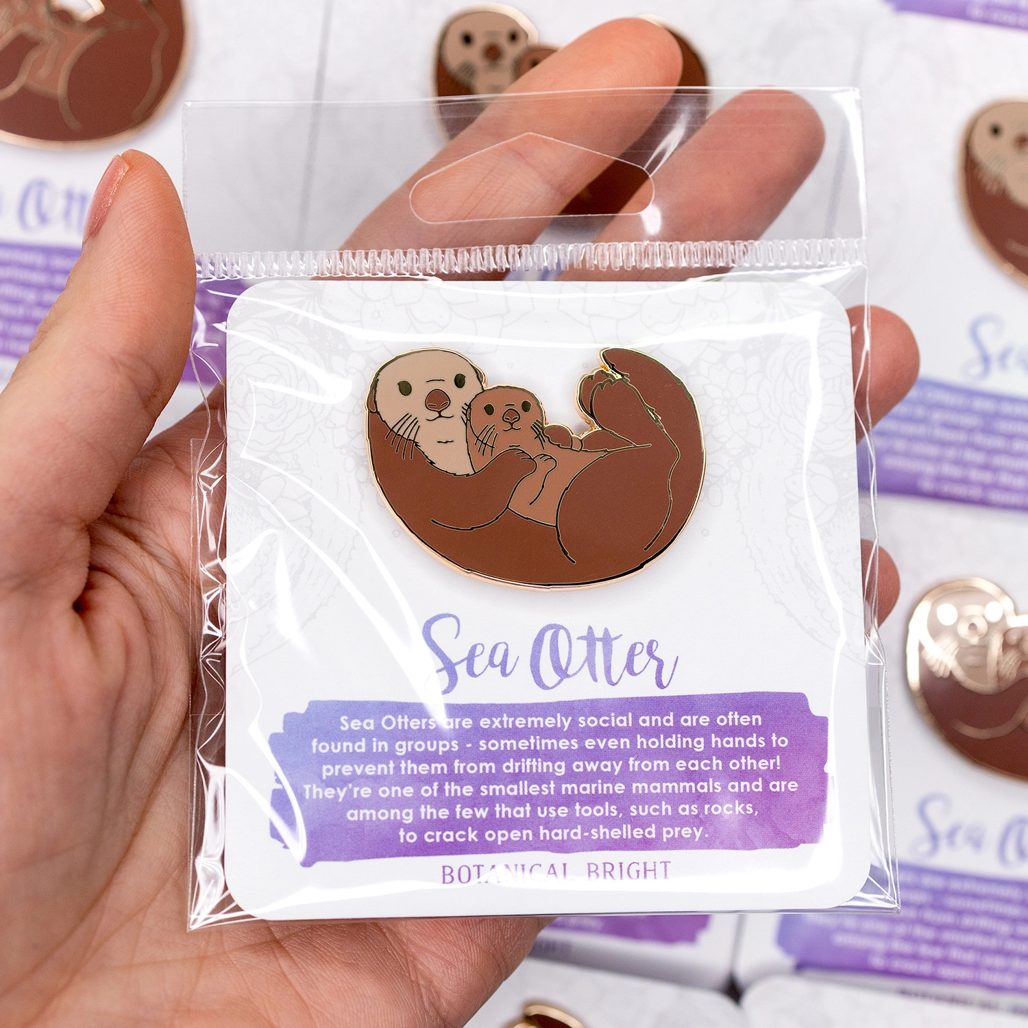 Sea Otter Enamel Pin – Gold Plated Nature Jewelry – Beach & Ocean Animal Brooch