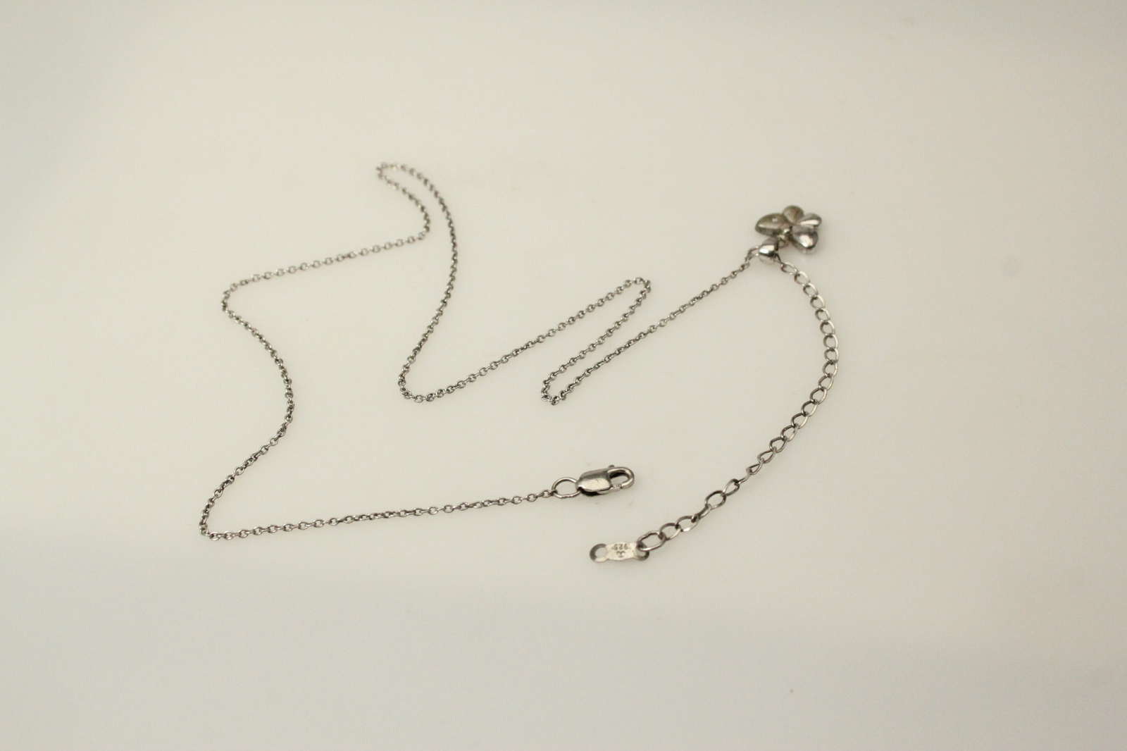 Small Butterfly 925 Sterling Silver Necklace 2.7 Grams 17 Inches Long (NEC4717)