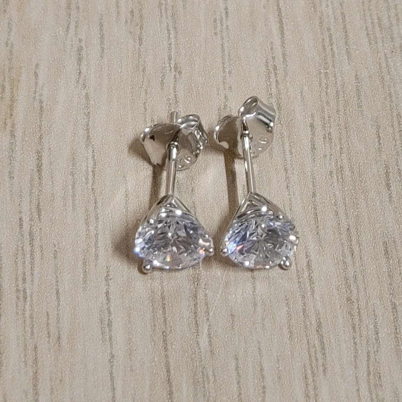 Sterling Silver Cubic Zerconia Stud Earrings Clear Round 925 NWOT