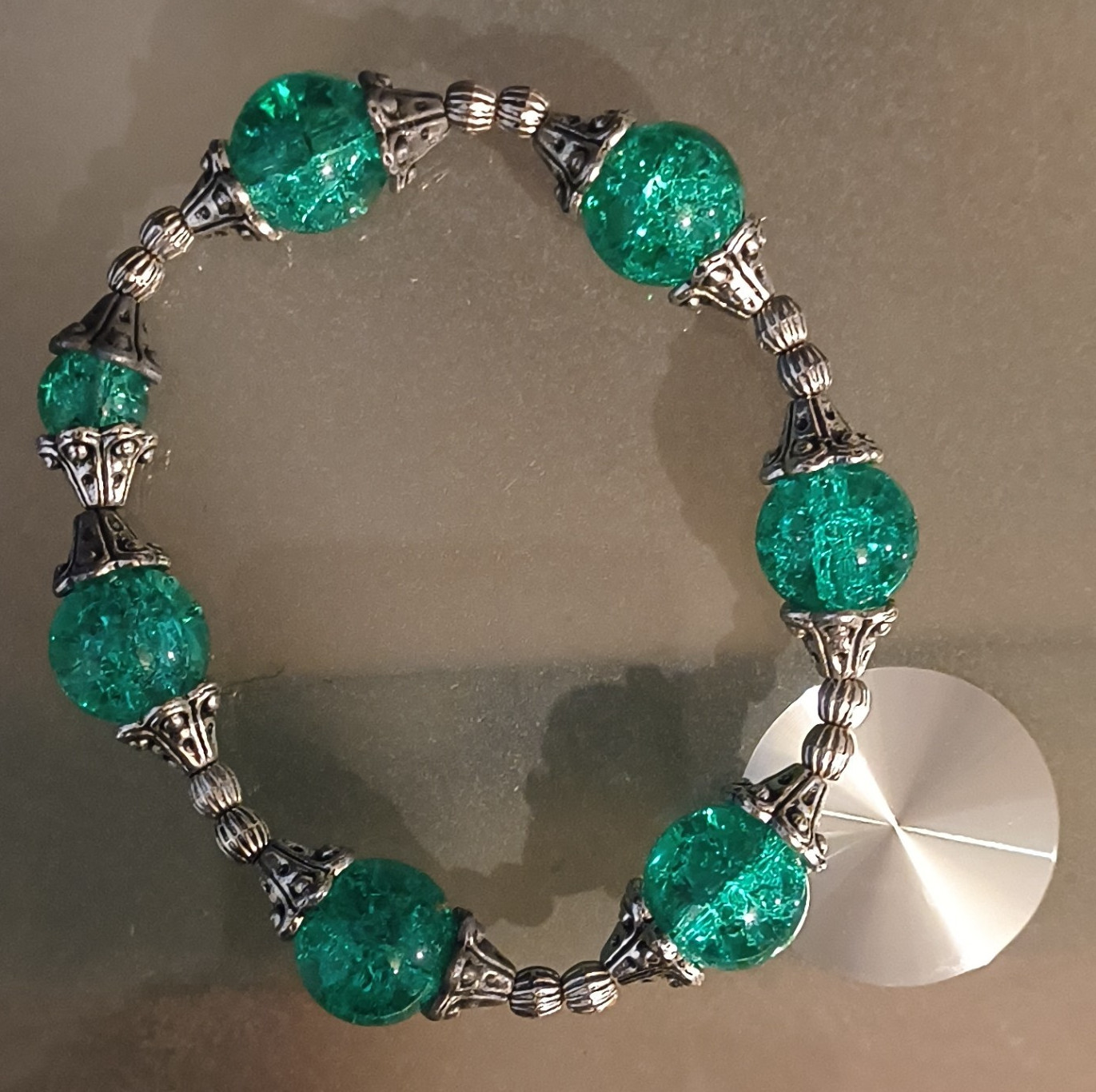 Green Crackle Crystal Beaded Stretch Bracelet with Silver-Tone Spacers Medium