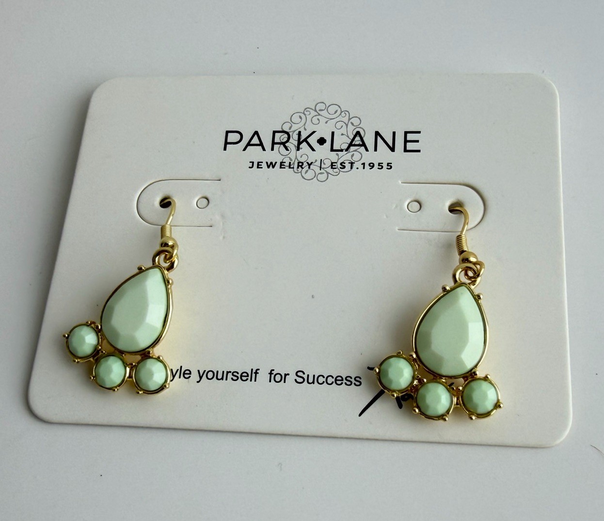 Park Lane Julep Mint Green Gold Tone Faceted Teardrop Drop Earrings NEW