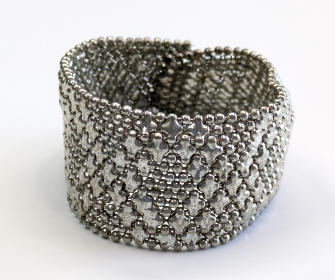 Liquid Metal Silver Tone Snap Closure 1 1/8″ Wide Statement Bracelet 7″ Long