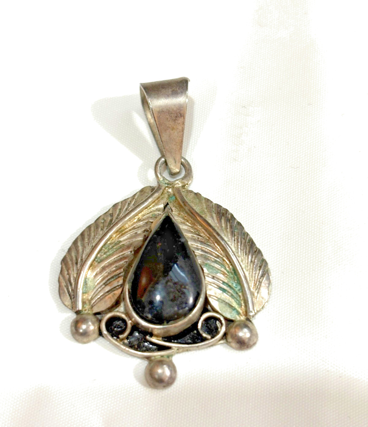 Navajo Black Onyx & Sterling Silver Pendant 5.8 Grams