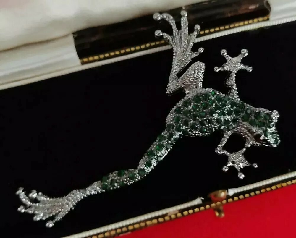 Frog Brooch Shawl Pin Pendant Vintage Style Green Crystal Jewellery