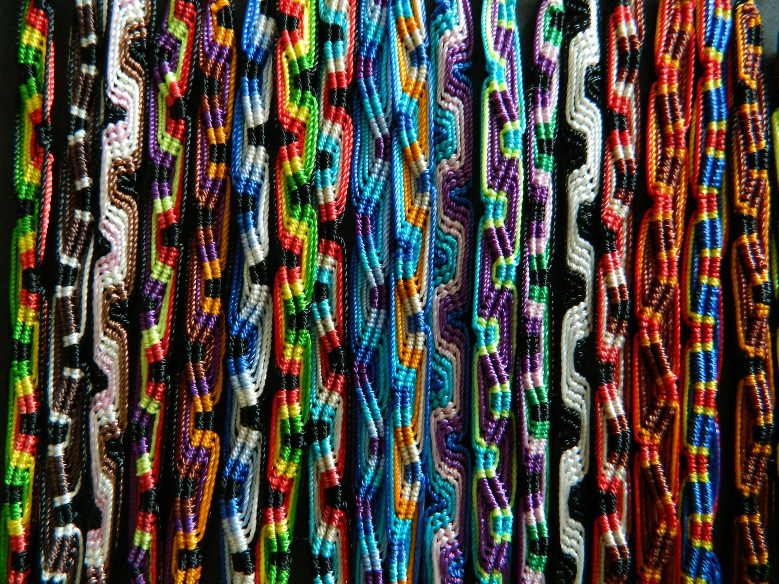 Friendship Bracelets Boys Girls Kids 5 to 30pcs Party Bags Leavers Bracelet Gift