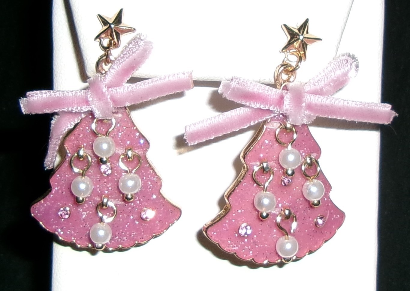 Pink Christmas Tree Earrings Pink Glittery Enamel Faux Pearls Stones NEW