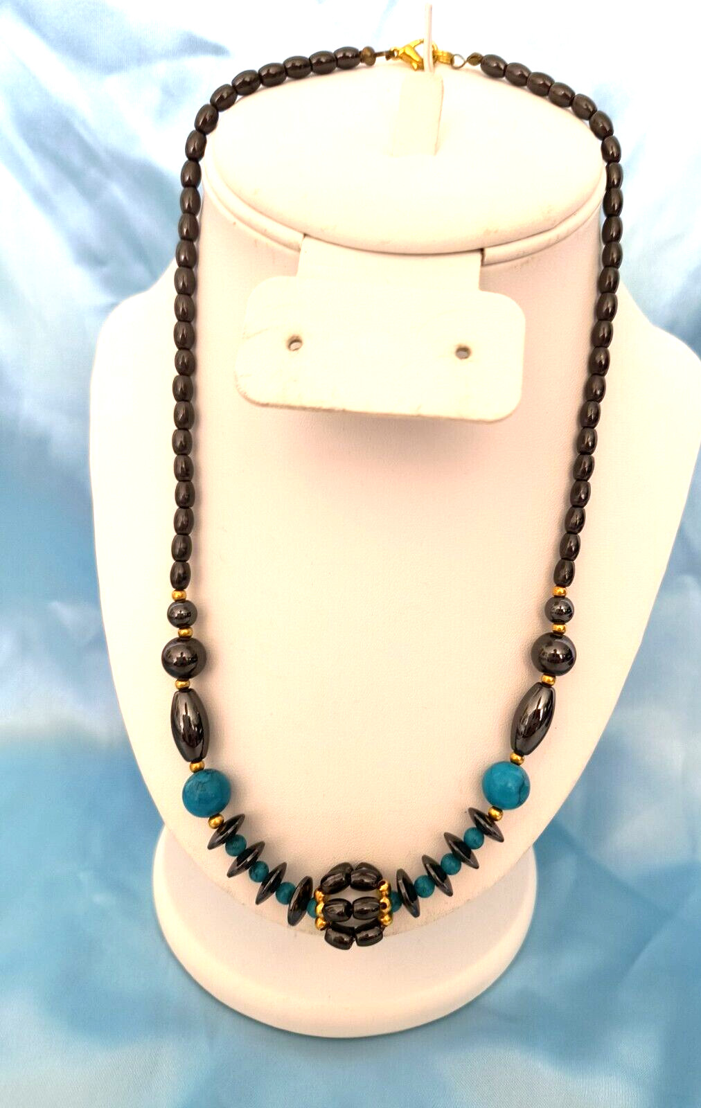 Women’s Necklace Aqua and Hematite Color Beads Appx 18 inches Long Lobster Close