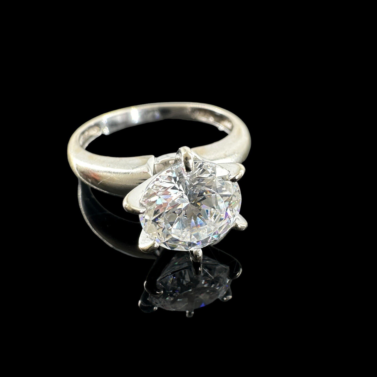 SW 14K White Gold Solitaire Ring Round Cut Zirconia Stone Size 6 2.9g 8mm stone