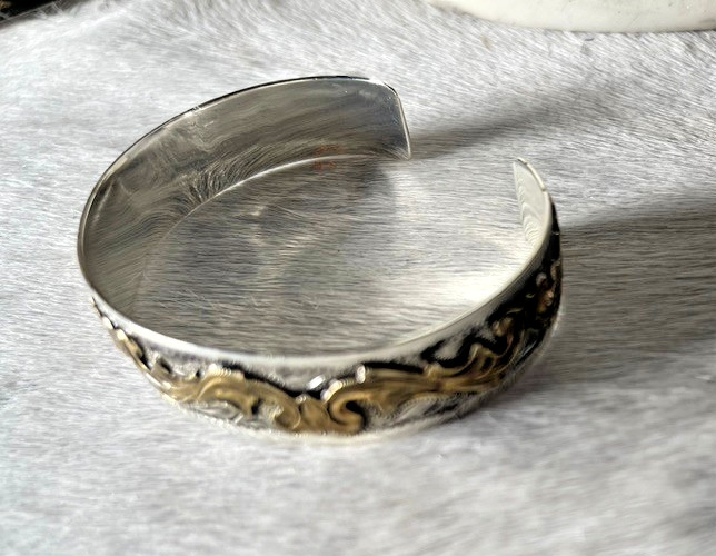 Western Womens Bracelet 6 3/8 x 1/2 in Band Silver Gold Cuff Cowboy Adjust