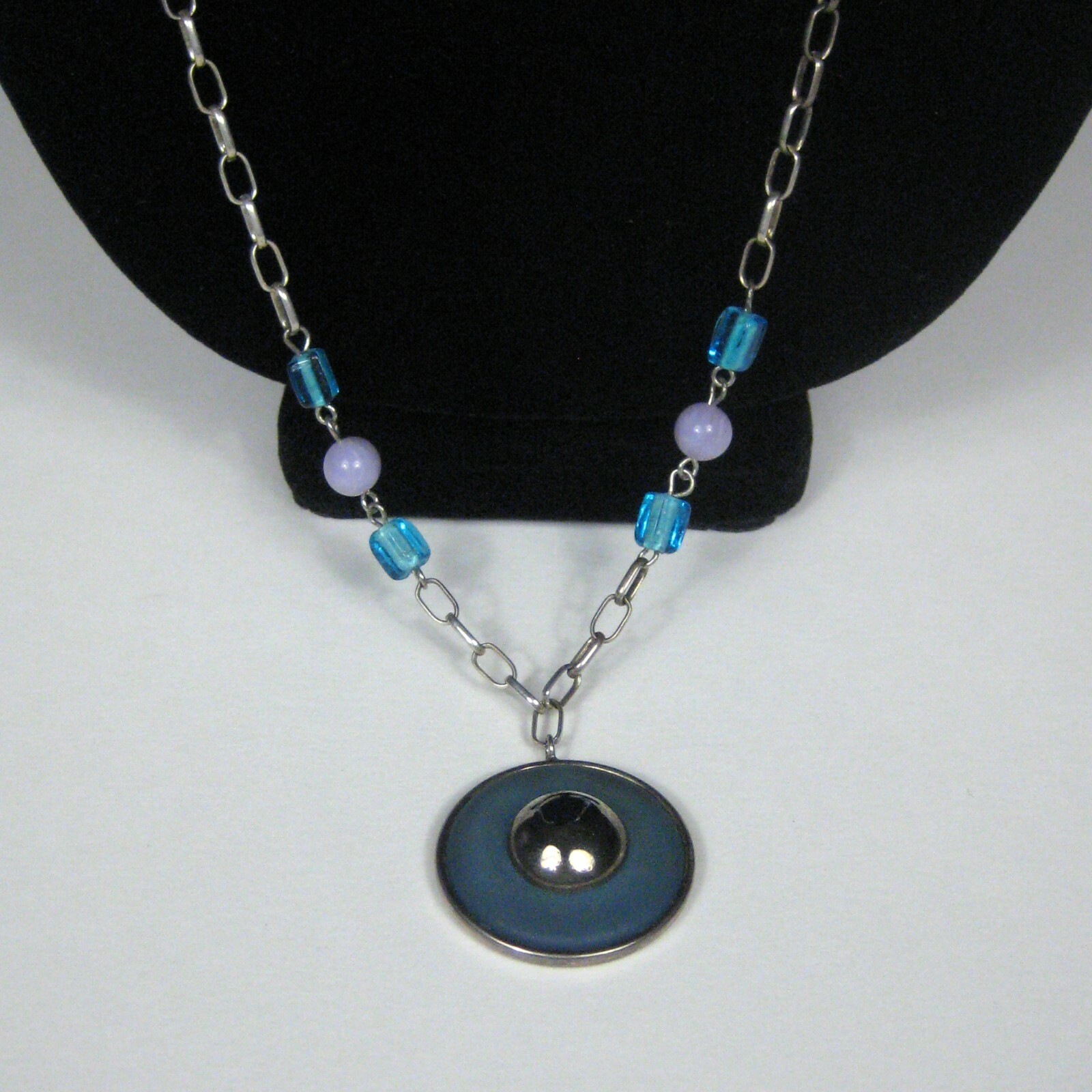 Necklace 32 In Silvetone Chain Pendant Strand Glass Beaded Blue Jewelry Women