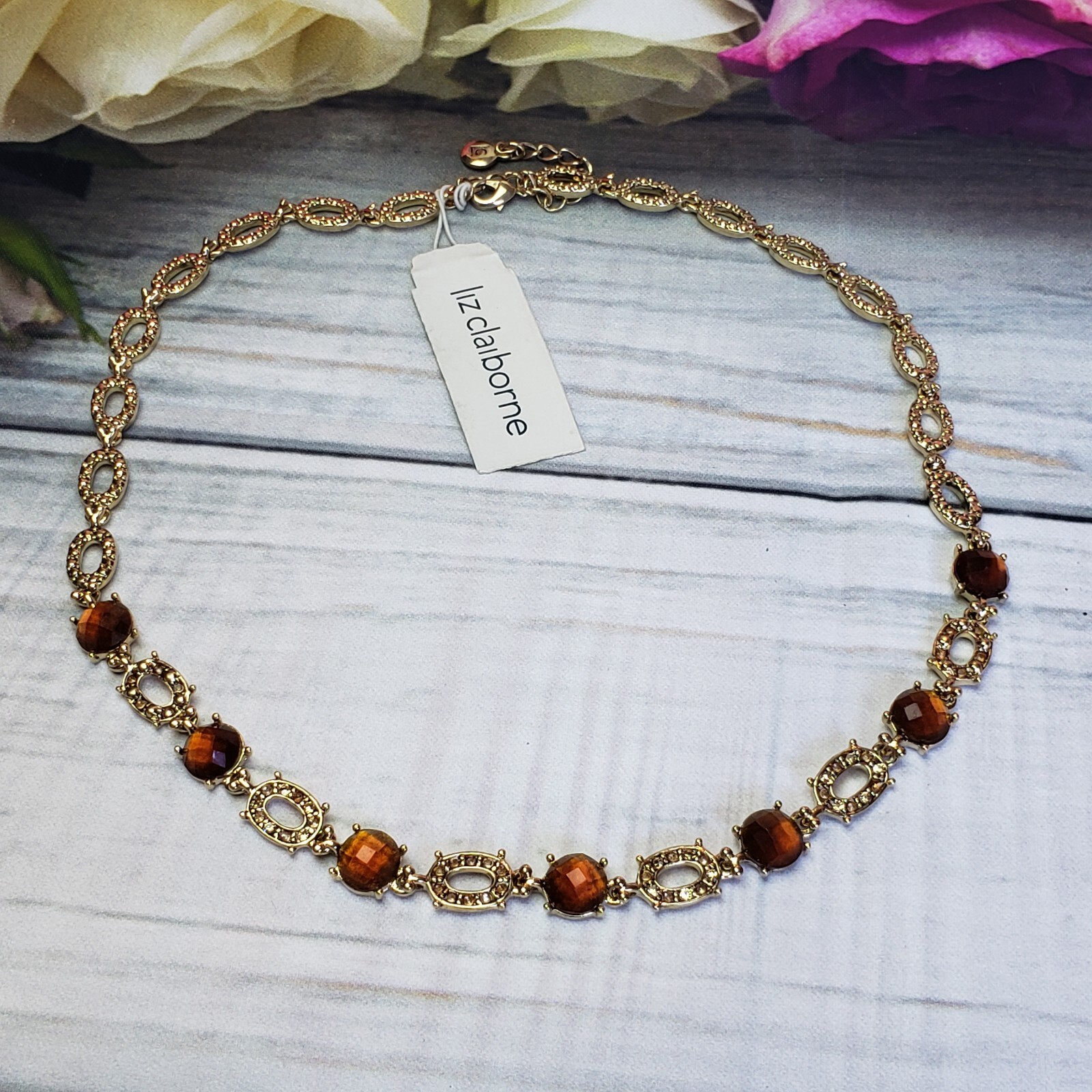 LIZ CLAIBORNE Amber Color Lucite Rhinestone Gold Tone Link Necklace Choker