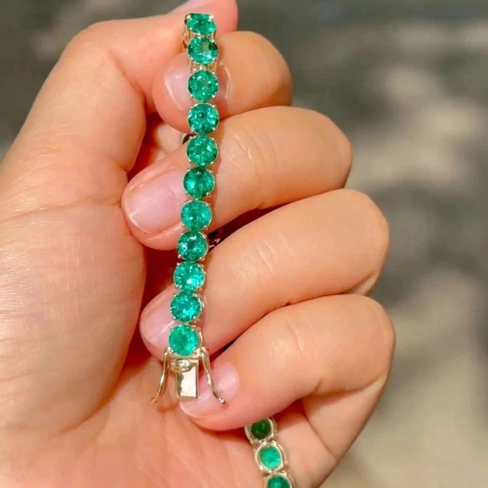 9Ct Round Cut Lab-Created Emerald Women’s Tennis Bracelet 14K Yellow Gold Plated