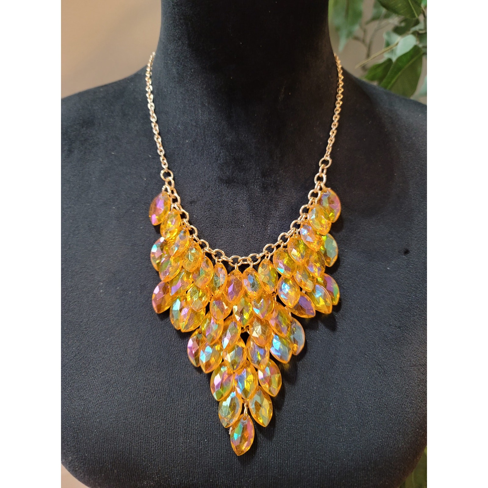 Women’s Amber Crystal Leaf Bib Necklace Earring Set Gold Tone Lobster Clasp