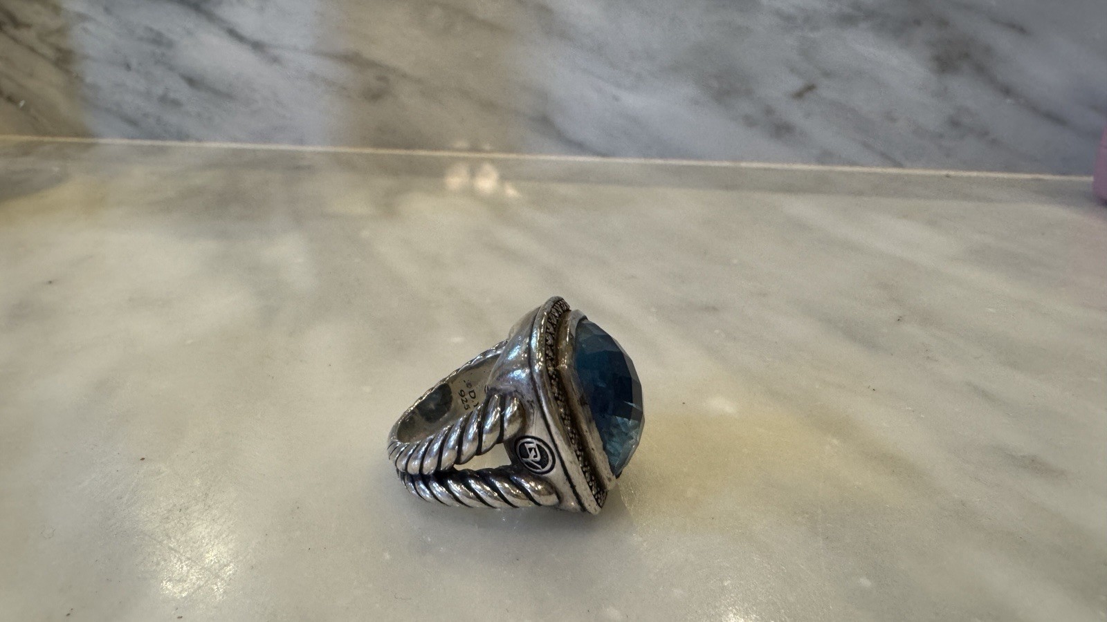 Authentic David Yurman Hampton Blue Topaz Ring 6.25 LARGE STONE