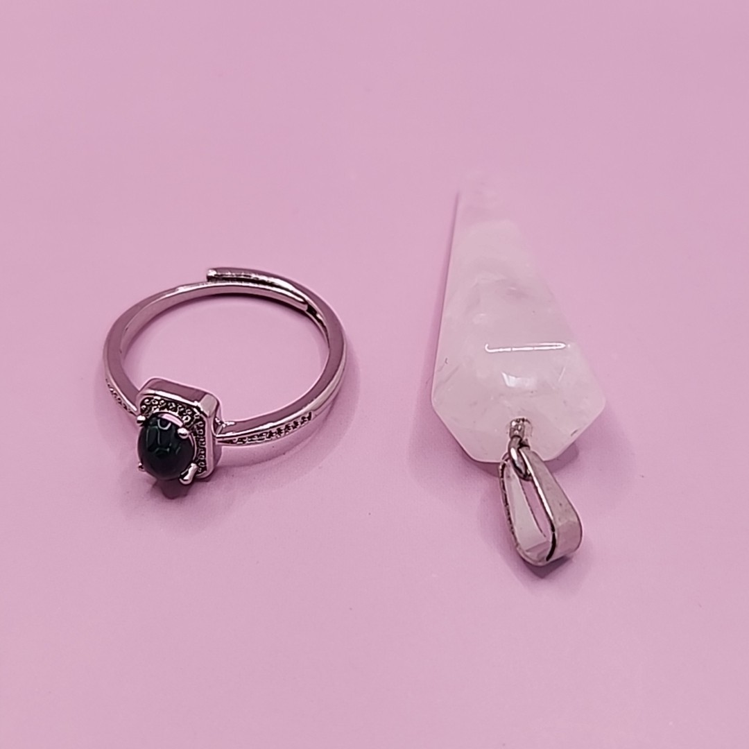NEW TGS Jewelry Crystal Necklace Pendent (4cm) + Bonus Ring Size 6.5
