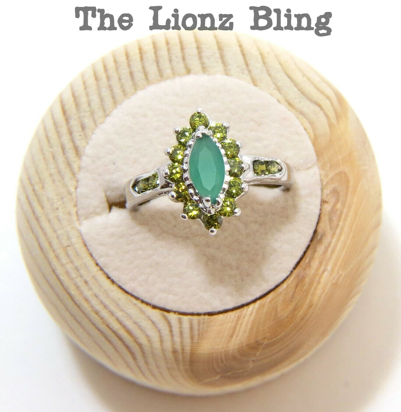 Gorgeous Silver Bling Ring Emerald Marquise Solitaire & Peridot Accents sz 7.5