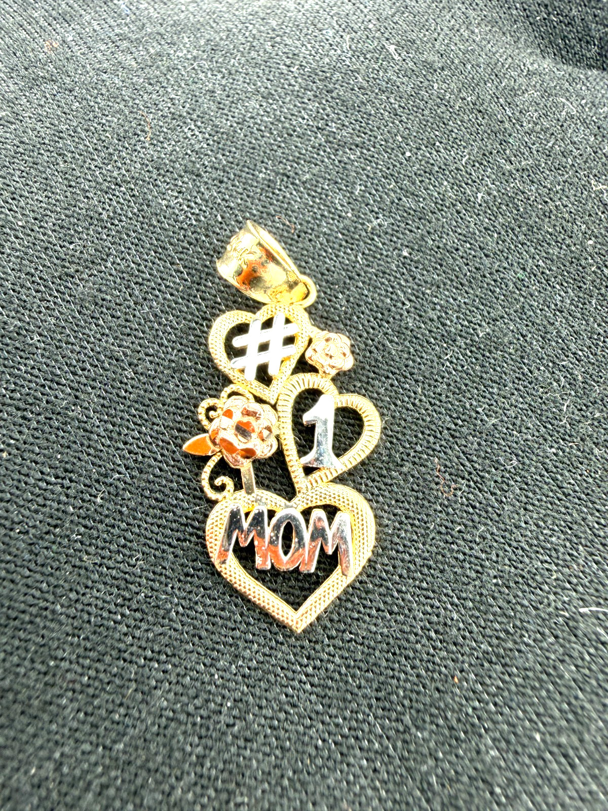 #1 Mom Tri Color Pendant in 14 K Gold