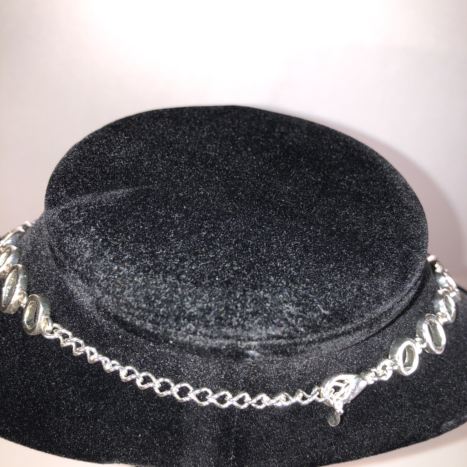 Elegant Silver Plated Ovals Necklace 16.5 to 19.5 Inches Wedding Jewelry