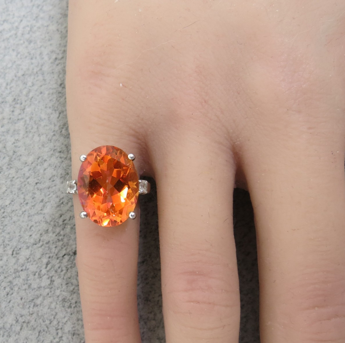 Sterling Silver Ring Oval Orangey Apricot Stone 5.58 Grams Size 5 Designer TGGC