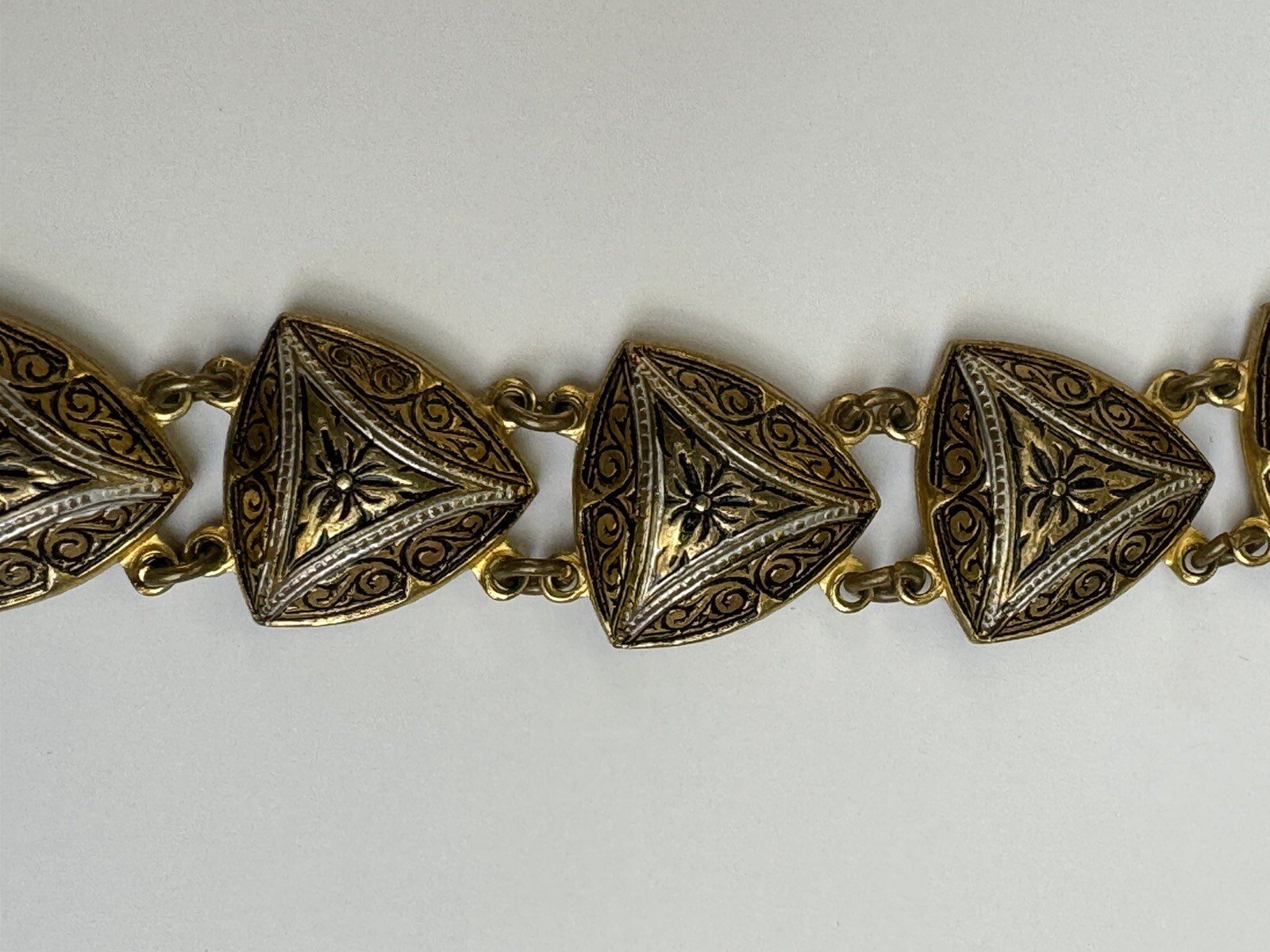 Vintage Toledo damascene gold toned linked bracelet gorgeous