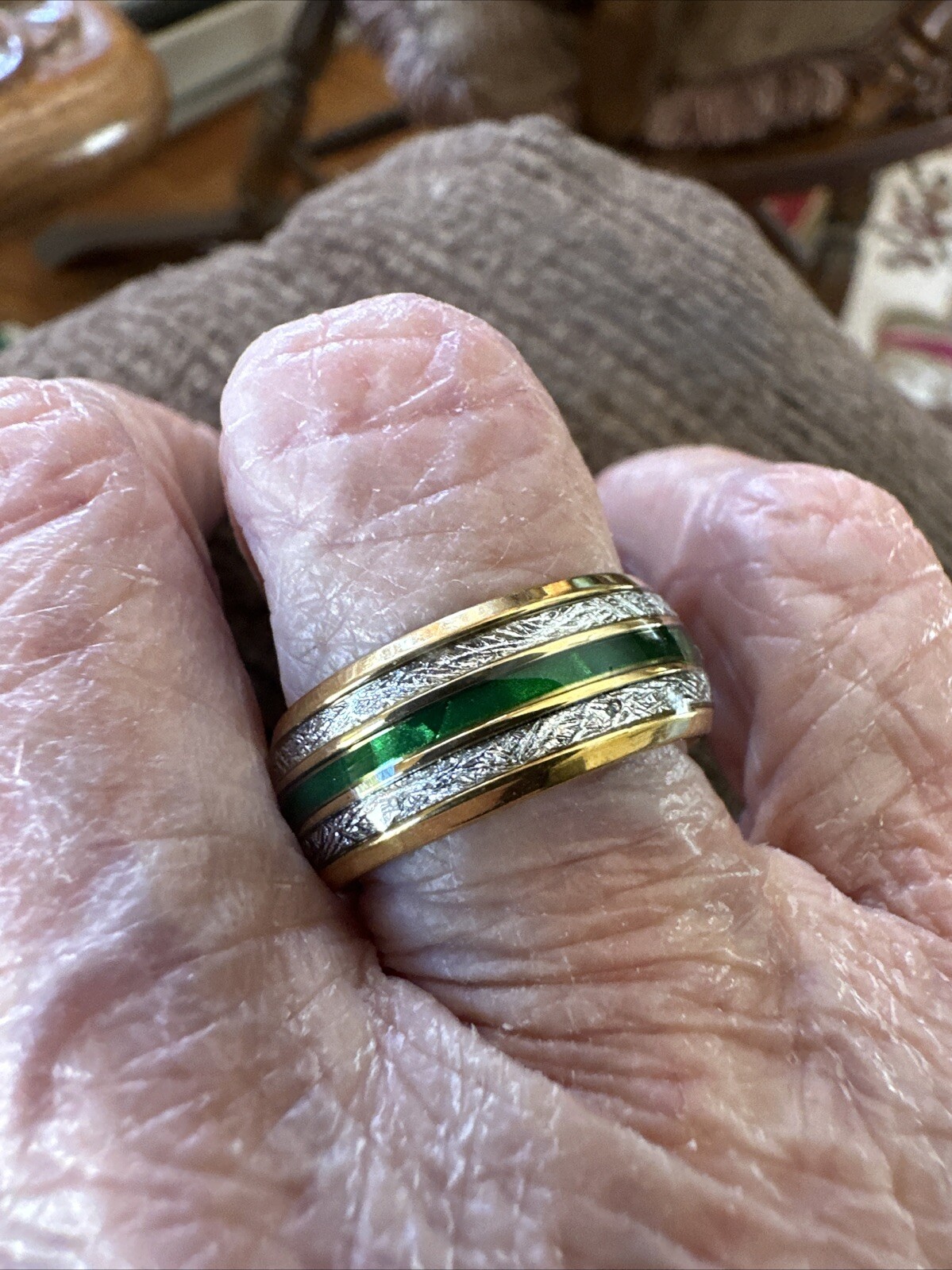8mm Ring W/Three Slot Silver Color W/ Green Center Line Size 7 Stainless Steel