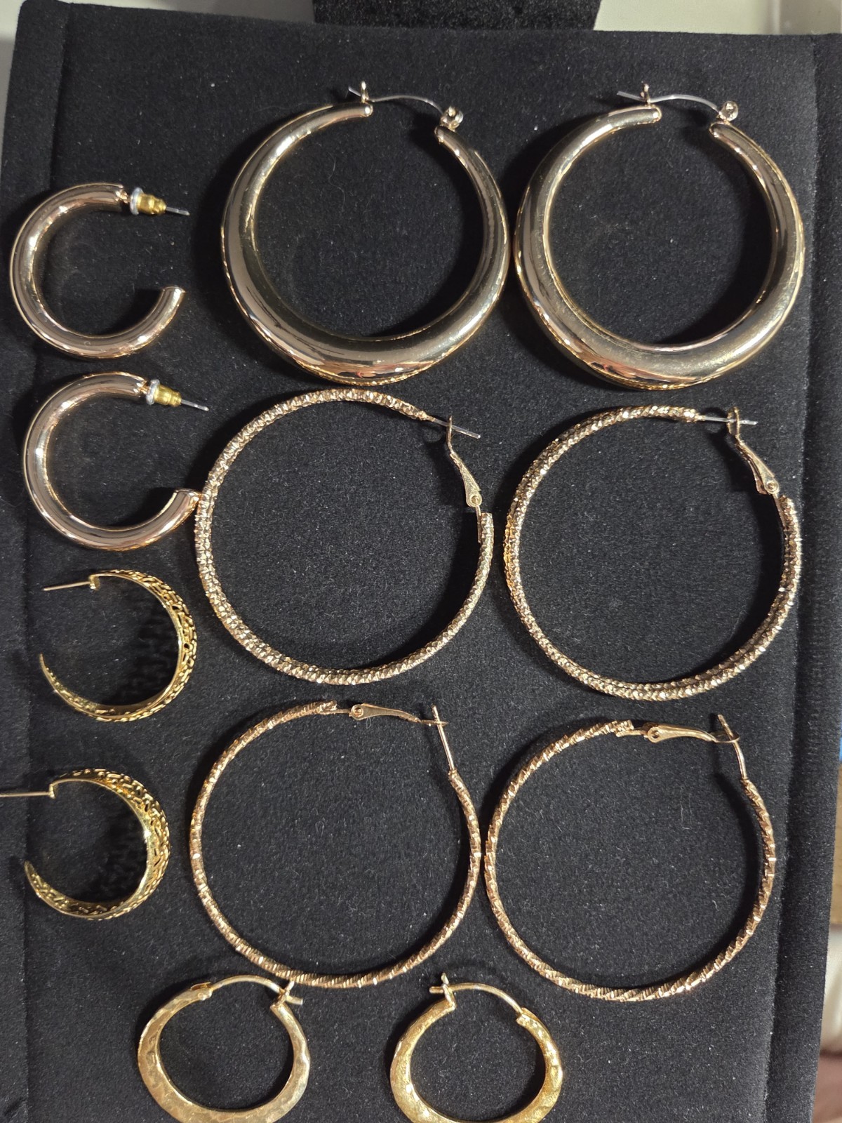 Six Pairs Pierced Earrings Costume Clean 1″ And 2″ In Diameter Excellent