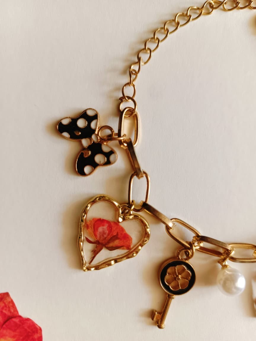 Real Rose Sunflower Daisy Charm Bracelet Handmade Gold Link Resin Pearl Jewelry