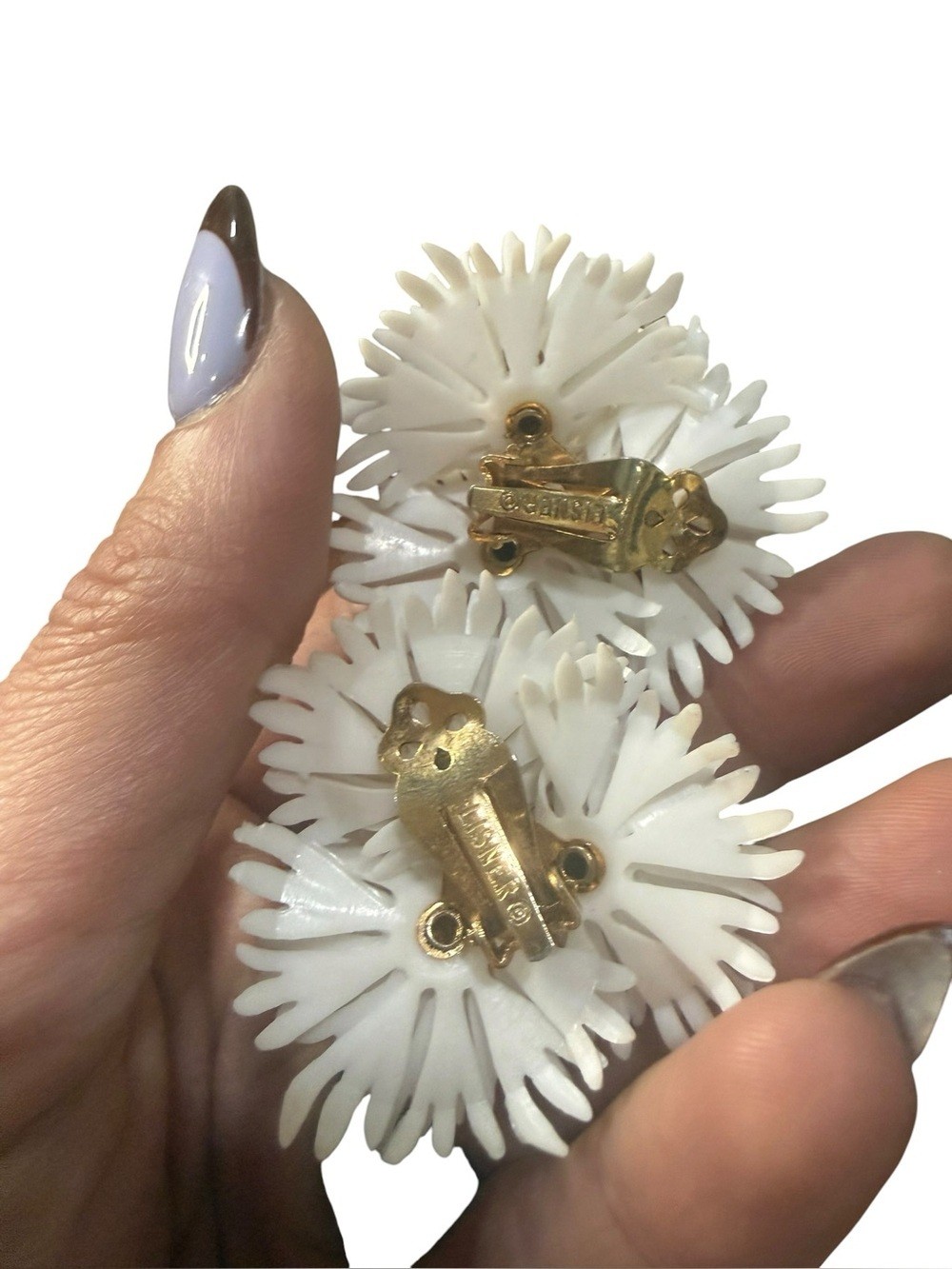 Vintage Lisner White Floral Statement Necklace & Earrings Demi Parure