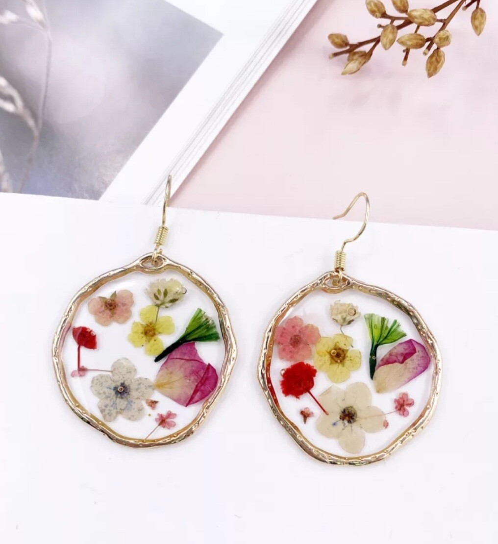 REAL Flower Earrings Dried Pressed resin glossy rose daisy gold Cottagecore cute