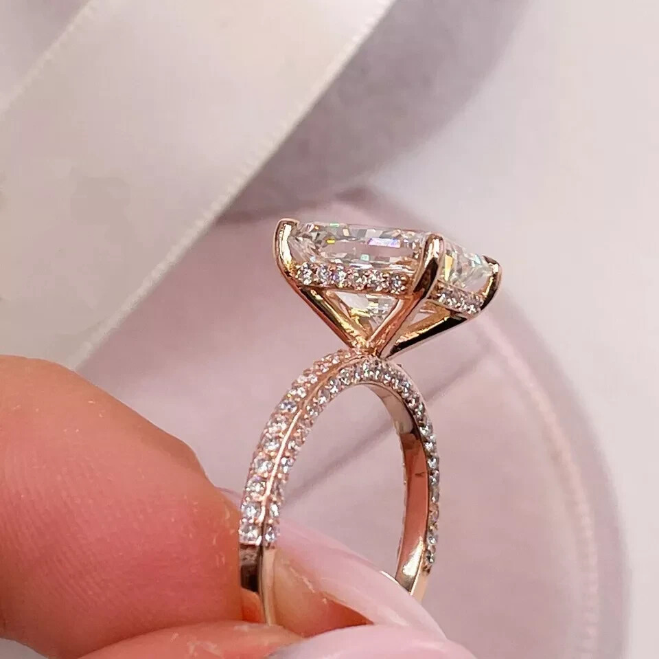 2.5Ct Radiant Cut Simulated Diamond Women Engagement Ring 14K Yellow Gold Plated
