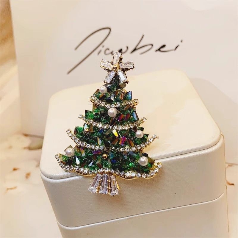 Sparkling Christmas Tree Brooch Pin Fashion Accessory Holiday Gift