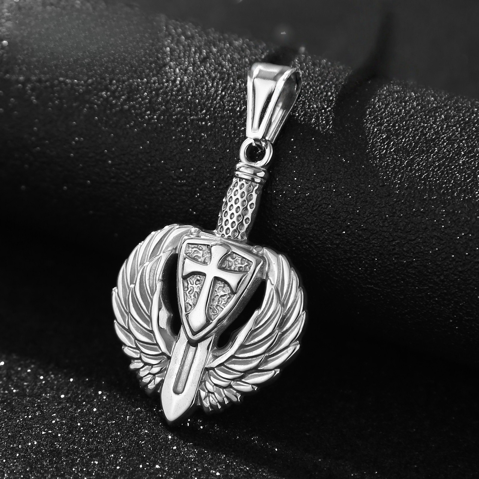Double Wing Shield Design Symbol Courage Elegant Accessory For Office Gentlemen