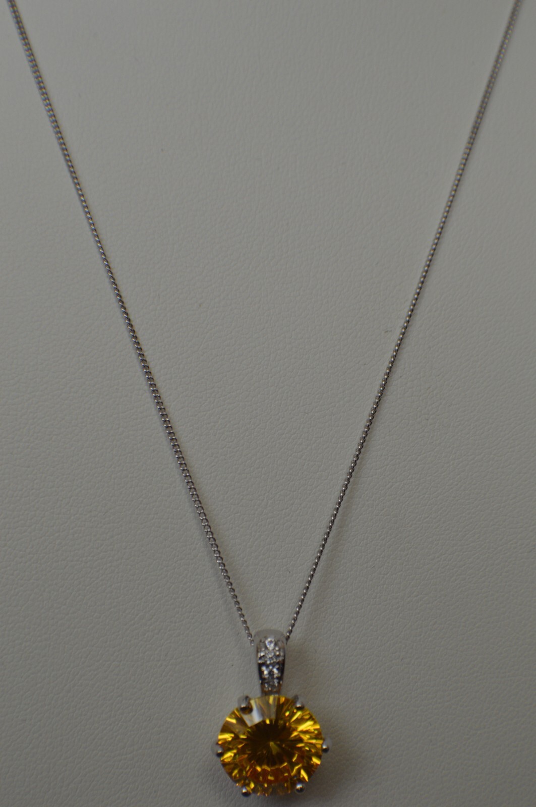 11.50ct Concave Cut Yellow/White Cubic Zirconia Pendant w/18″ Chain 925 S Silver