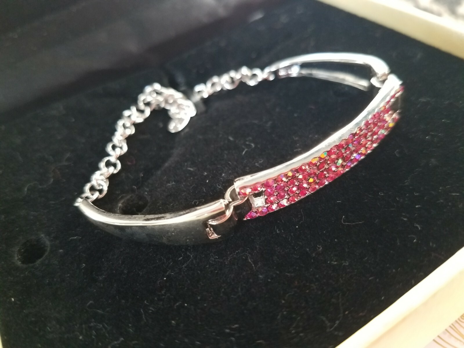 NIB PIERMONT JEWELS-B 1 Round adjustable chain Bracelet silver color in pink