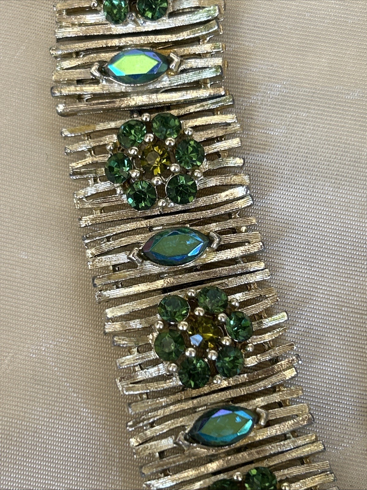 Vtg Signed LISNER Green Rhinestone Set Starburst Brooch Bracelet Earrings
