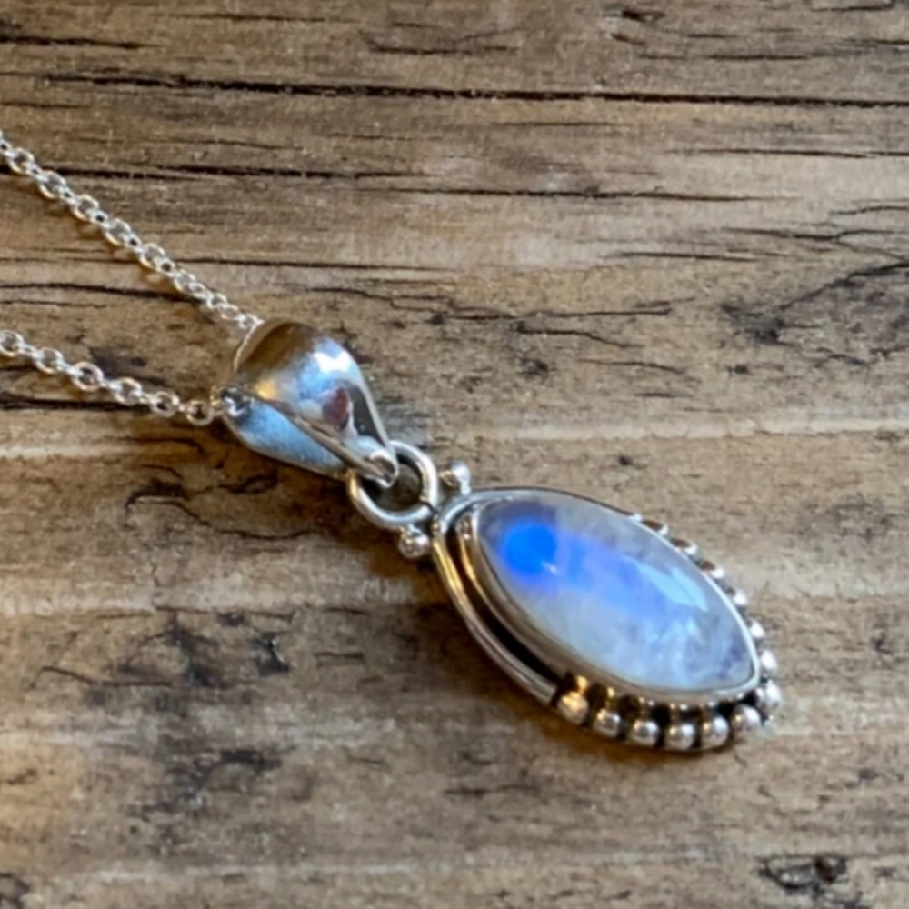 Moonstone Gemstone 925 Sterling Silver Handmade Pandant Gift For Women E-01