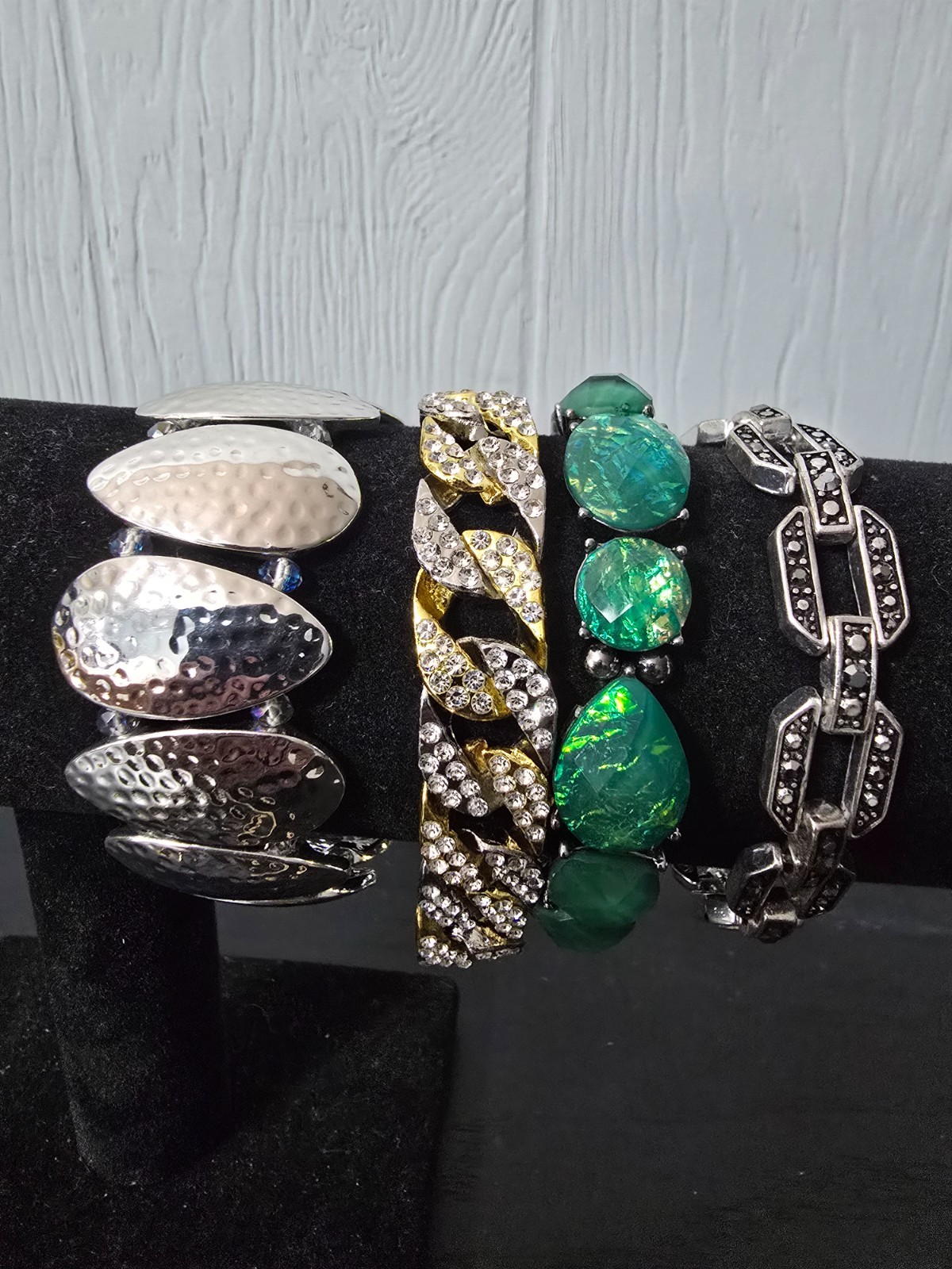 Mixed metal materials and colors Lot of 10 bracelets