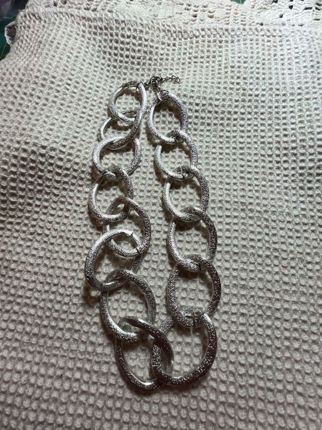 Silver-Tone Textured Organic Oval-Link Statement Necklace