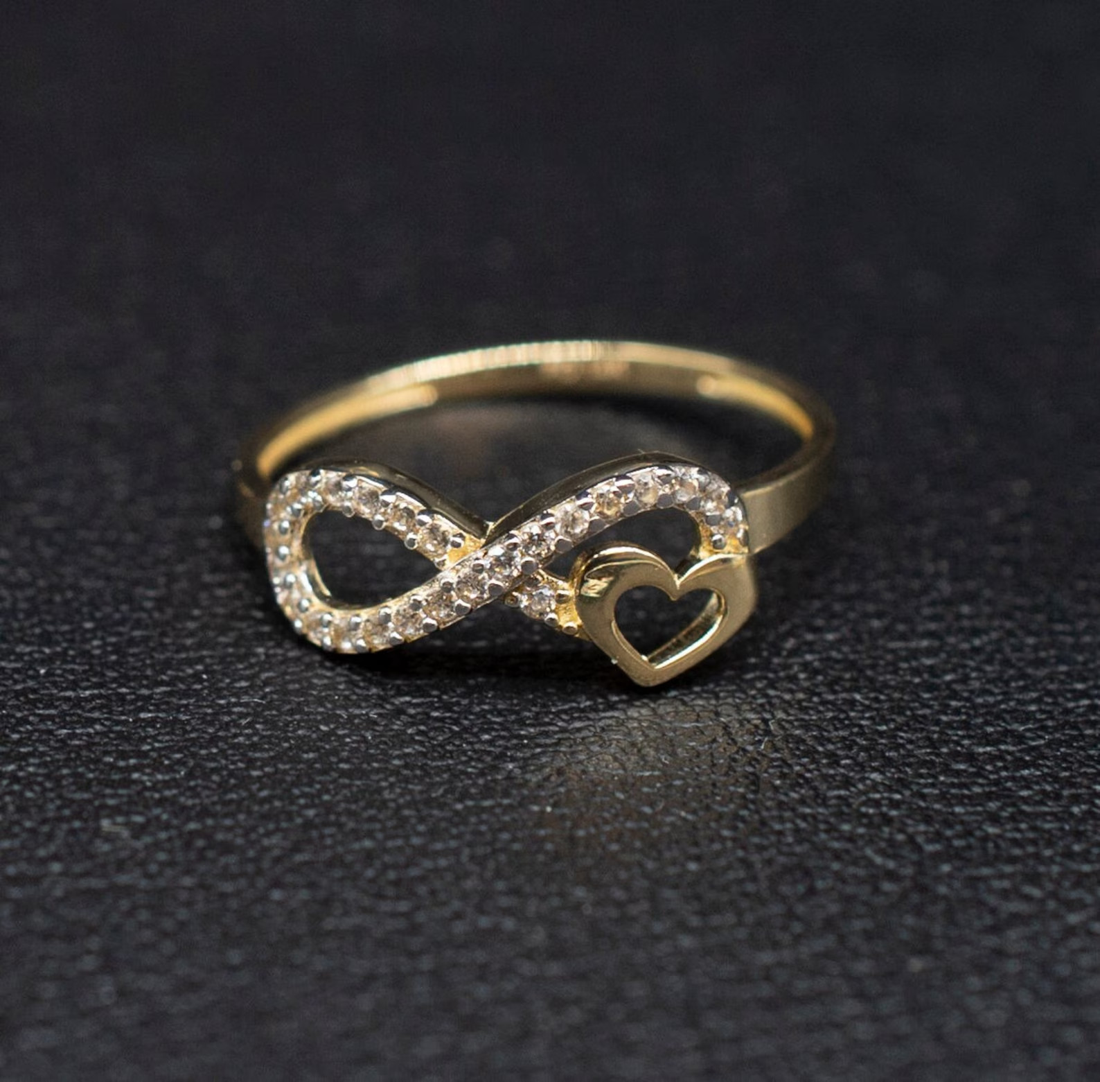 1 Ct Round Simulated Diamond Valentine Infinity Heart Ring 14k YellowGold Plated