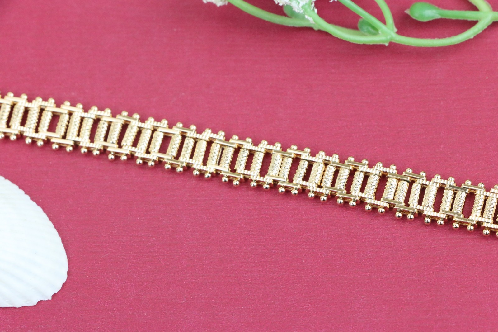 Rose Gold Textured Chain Bracelet in High-Polish Finish, XPBL1146