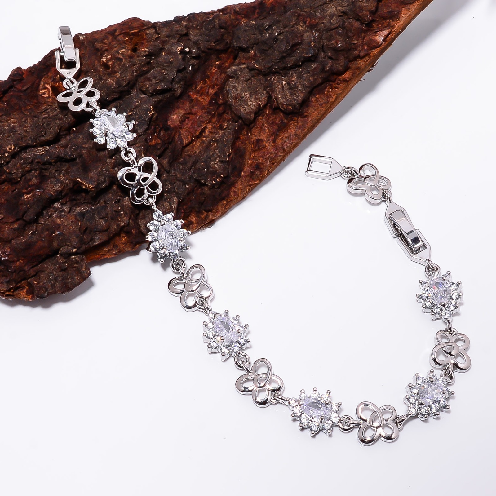 White Topaz, CZ 925 Sterling Silver Adjustable Bracelet 7-8″ B128935