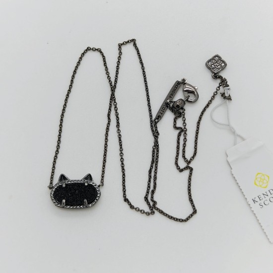 Kendra Scott Elisa Cat Kitty Gunmetal Pendant Necklace In Black Drusy