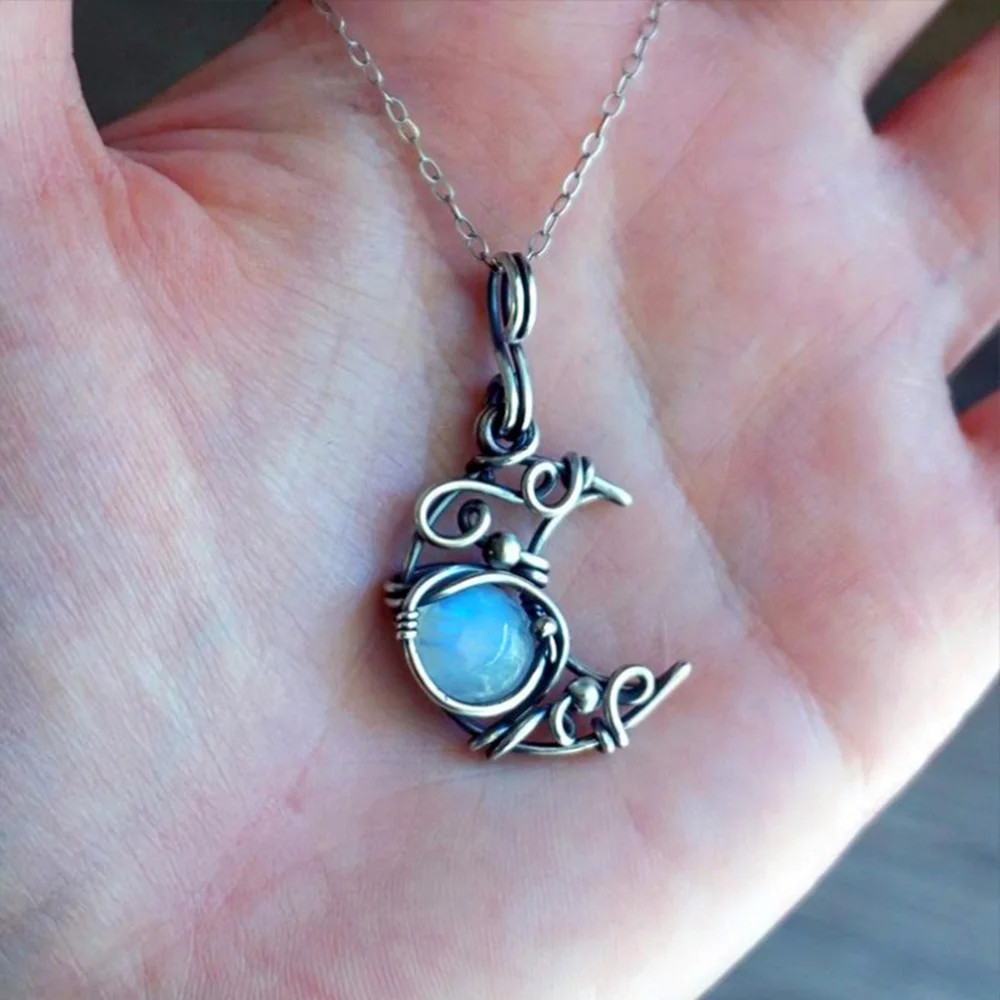 Vintage Boho Antique Blue Artificial Moonstone Cabochon Moon Pendant Necklace