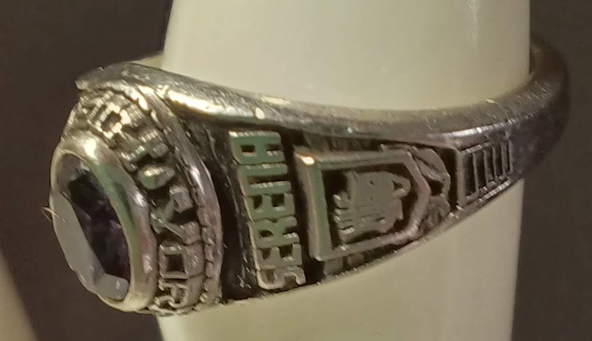 Graduation Class Ring 1999 Serena Minnie Crane High School Purple Stone Lady