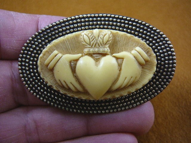 (CM38-36) traditional CLADDAGH heart hands white oval CAMEO brass Pin Pendant