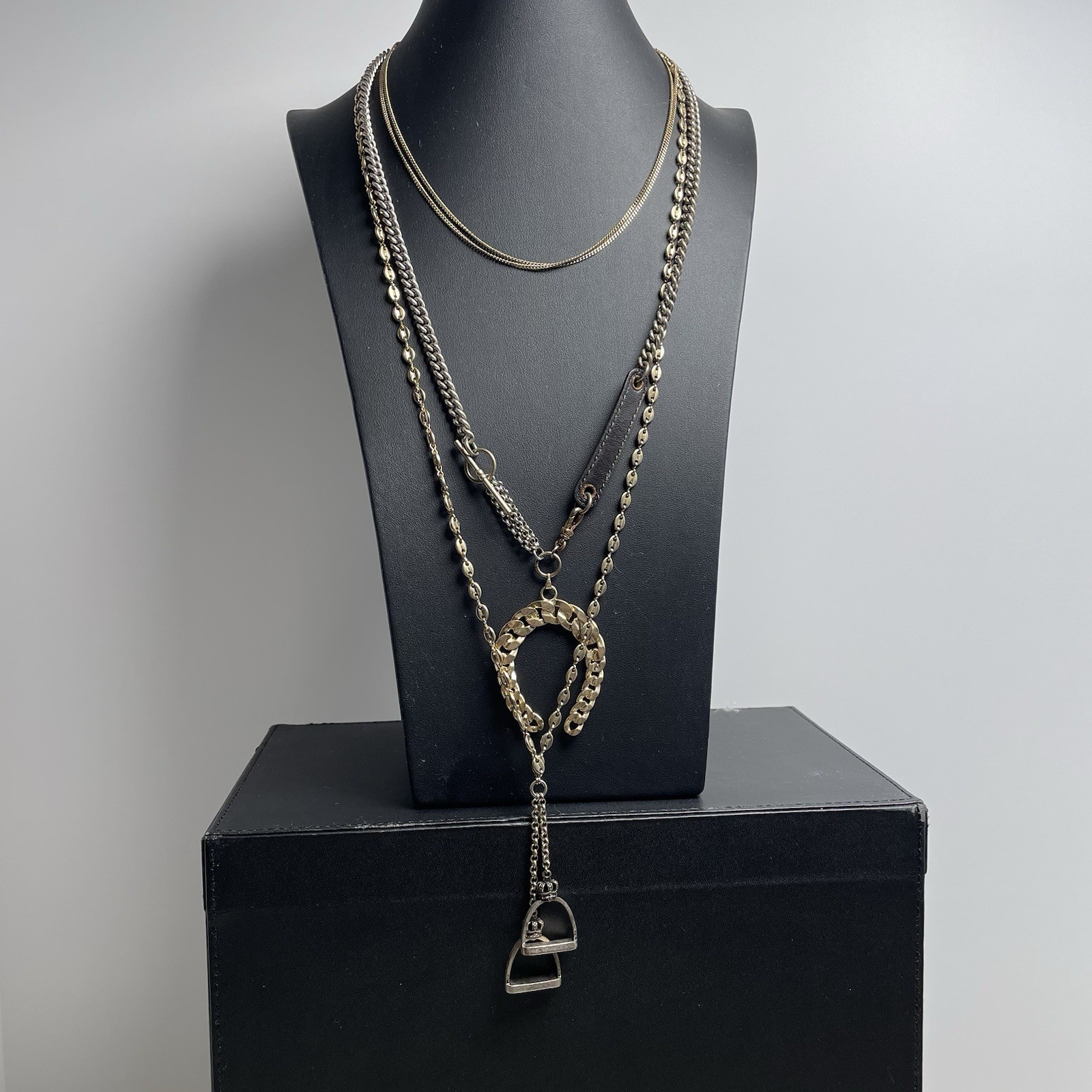 Juicy Couture Necklace Horse Shoe Stirrups Leather Gold Tone 3 Pieces Equestrian