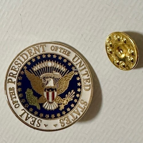 PRESIDENTIAL PRESIDENT Seal United States USA PATRIOTIC Lapel Pin Badge 1 Inch