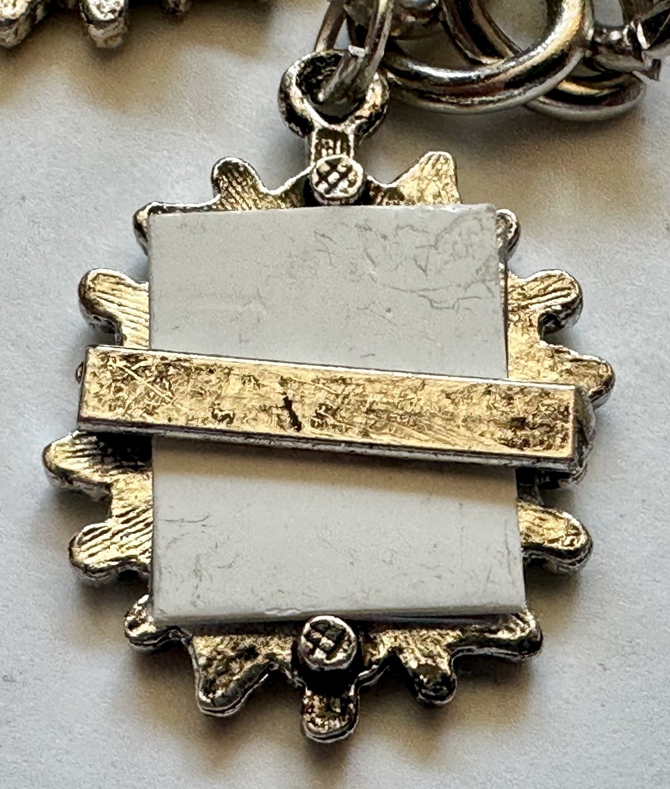 PHOTO PICTURE OVAL FRAME SILVER METAL 1″ CHARM 8 CHARM BRACELET 7 – 8″
