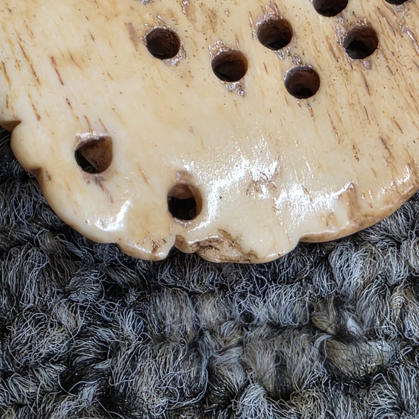 vigorous cow bone carved dragon pendant